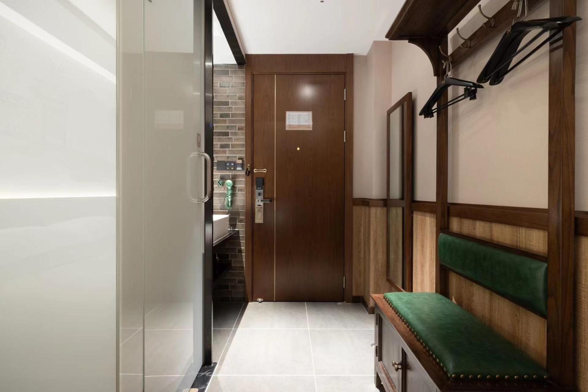 Nost Algia Hotel Near Beijing Panjiayuan Antique Market- Beijing Happy Valley, Cbd, China Zun And Sanlitun, Tian'Anmen Square, Free Ice Cream, Mineral Water, Coffee, Snacks And Laundry Service, Free Gymnastic, English Communication Well Exteriér fotografie