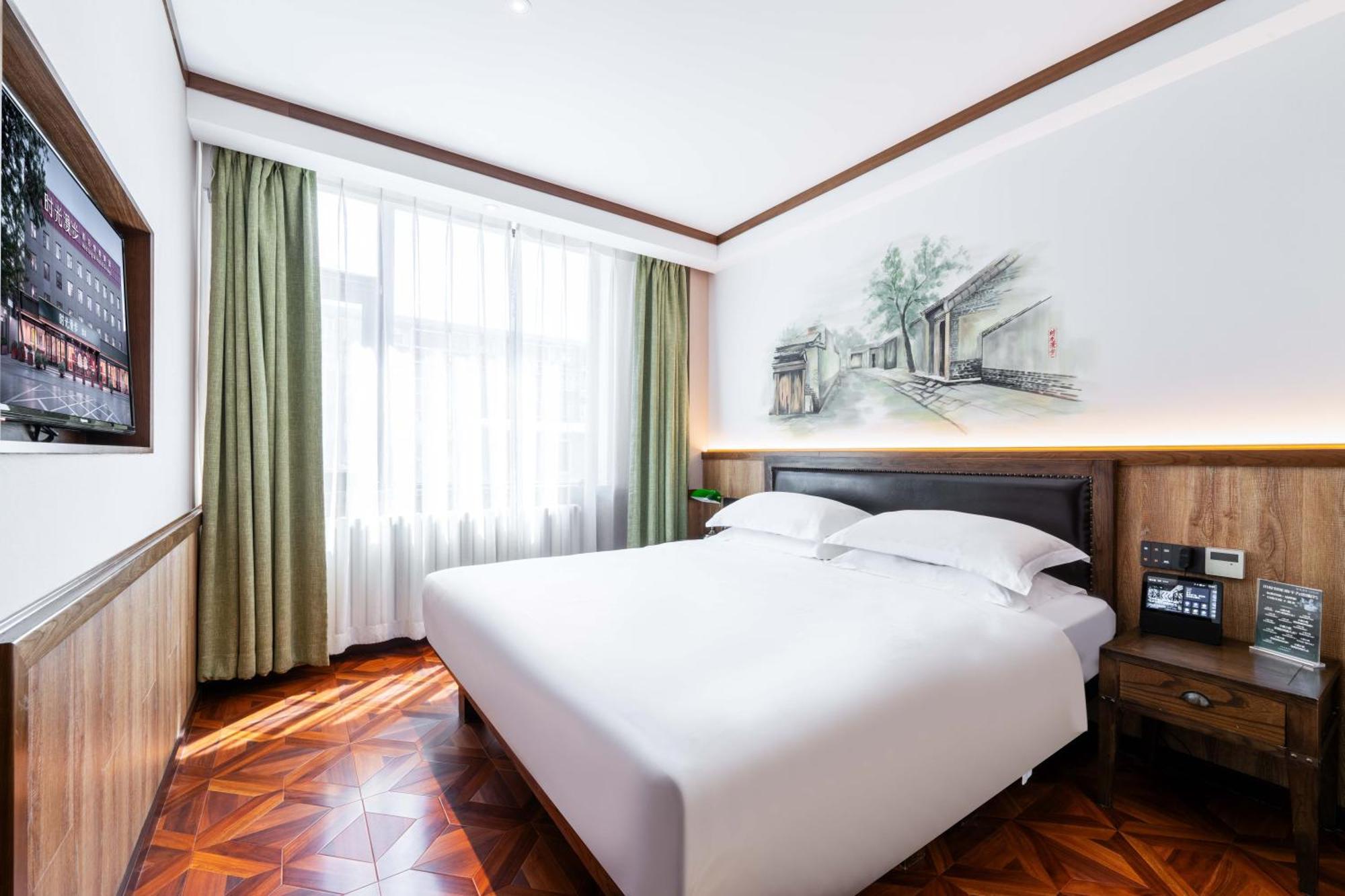 Nost Algia Hotel Near Beijing Panjiayuan Antique Market- Beijing Happy Valley, Cbd, China Zun And Sanlitun, Tian'Anmen Square, Free Ice Cream, Mineral Water, Coffee, Snacks And Laundry Service, Free Gymnastic, English Communication Well Exteriér fotografie