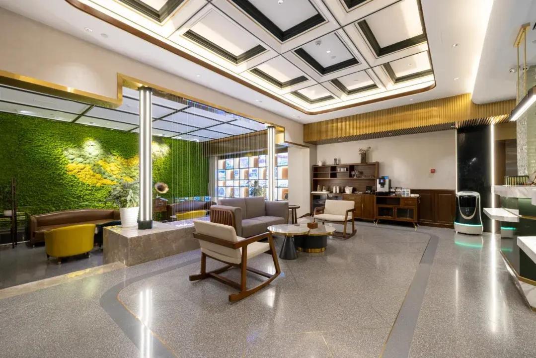 Nost Algia Hotel Near Beijing Panjiayuan Antique Market- Beijing Happy Valley, Cbd, China Zun And Sanlitun, Tian'Anmen Square, Free Ice Cream, Mineral Water, Coffee, Snacks And Laundry Service, Free Gymnastic, English Communication Well Exteriér fotografie