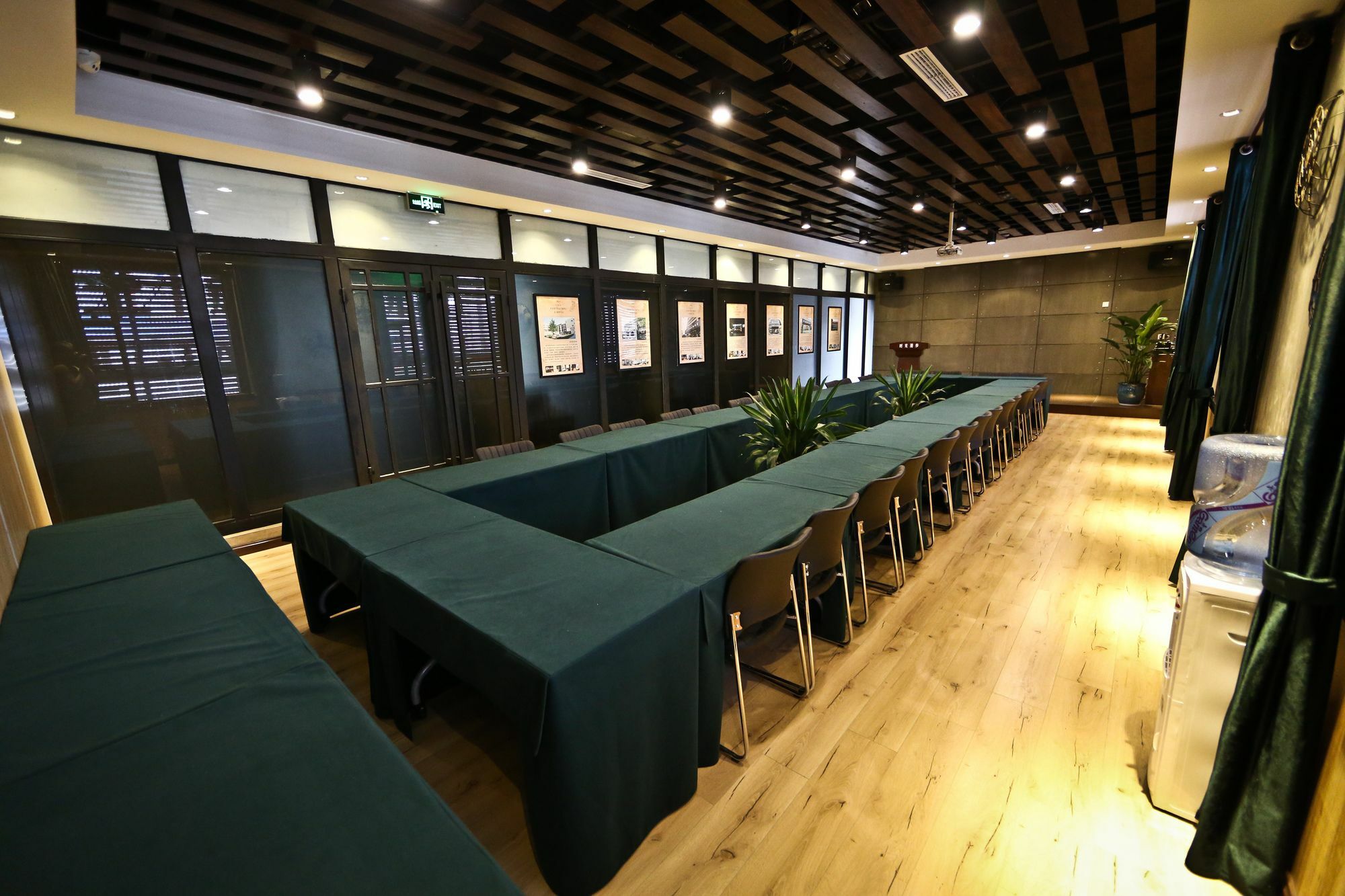 Nost Algia Hotel Near Beijing Panjiayuan Antique Market- Beijing Happy Valley, Cbd, China Zun And Sanlitun, Tian'Anmen Square, Free Ice Cream, Mineral Water, Coffee, Snacks And Laundry Service, Free Gymnastic, English Communication Well Exteriér fotografie