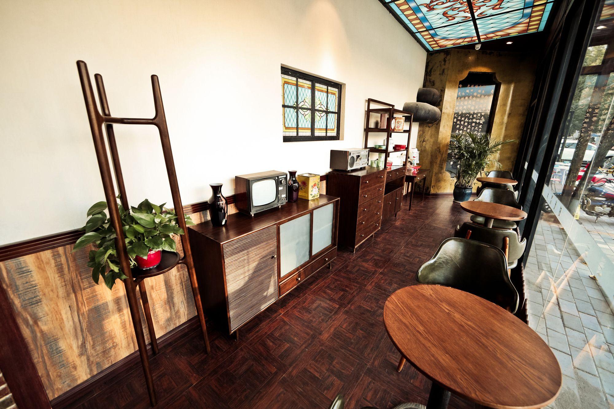 Nost Algia Hotel Near Beijing Panjiayuan Antique Market- Beijing Happy Valley, Cbd, China Zun And Sanlitun, Tian'Anmen Square, Free Ice Cream, Mineral Water, Coffee, Snacks And Laundry Service, Free Gymnastic, English Communication Well Exteriér fotografie